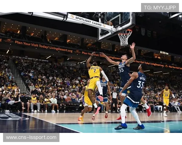 怀特季前赛场均3盖帽领跑联盟防守端表现全面